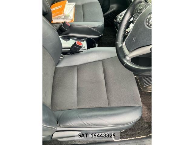 Toyota NOAH 2018-06 8037262-10