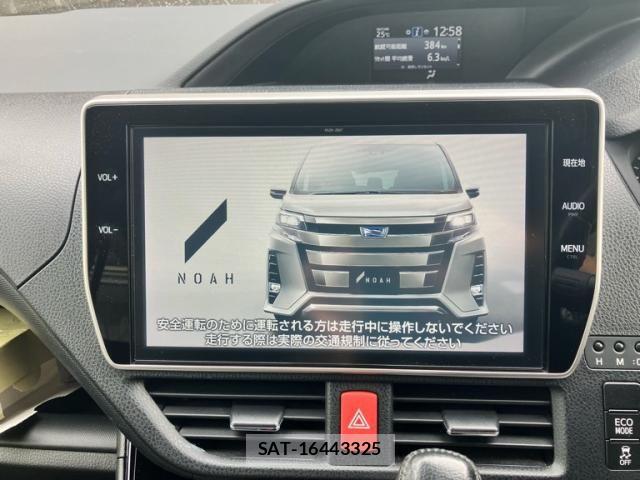 Toyota NOAH 2018-06 8037262-15