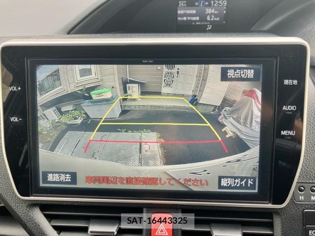 Toyota NOAH 2018-06 8037262-17