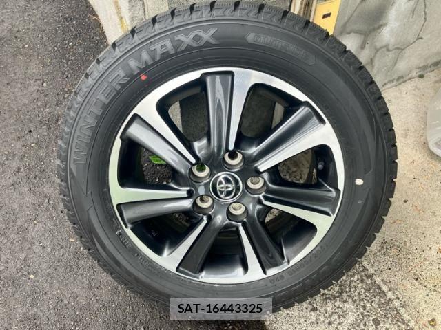 Toyota NOAH 2018-06 8037262-22