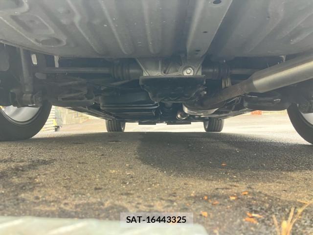 Toyota NOAH 2018-06 8037262-6