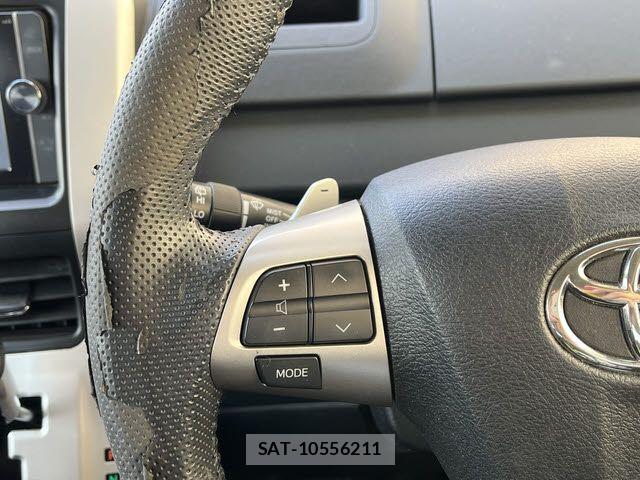 Toyota NOAH 2013-10 8074928-16