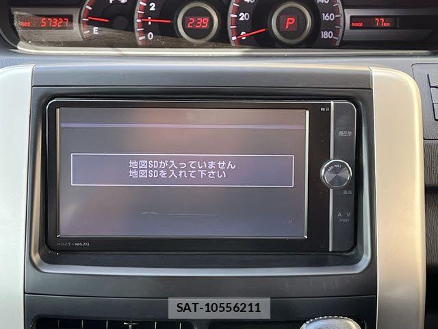 Toyota NOAH 2013-10 8074928-4
