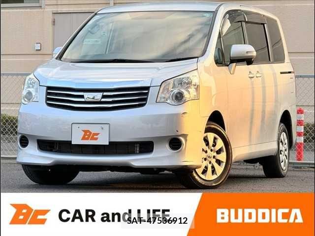 Toyota NOAH 2011-05 8074929-0