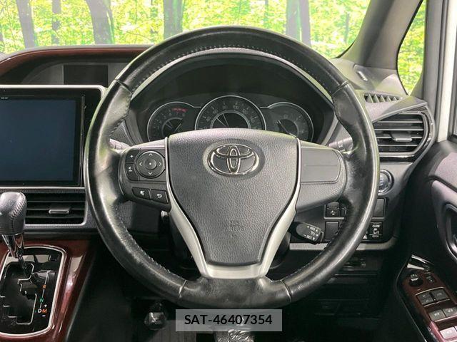 Toyota NOAH 2019-06 8074926-13