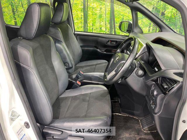 Toyota NOAH 2019-06 8074926-8