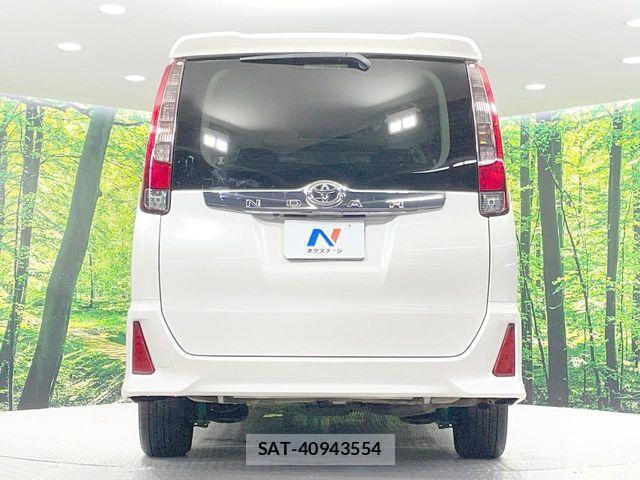 Toyota NOAH 2014-07 8074927-16