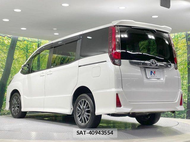 Toyota NOAH 2014-07 8074927-18