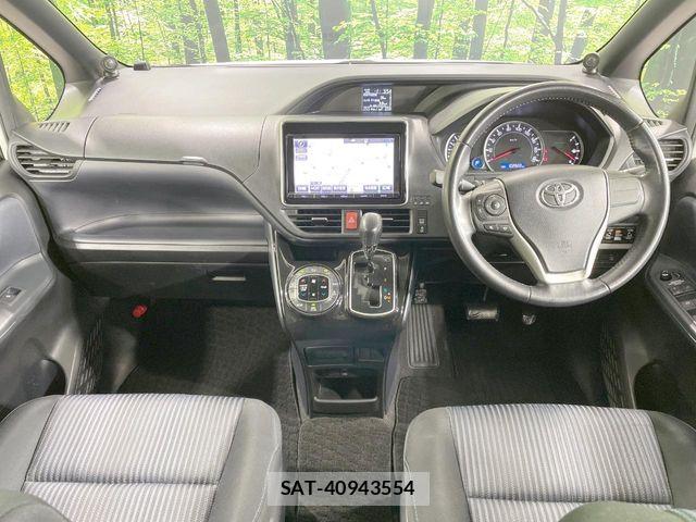 Toyota NOAH 2014-07 8074927-1
