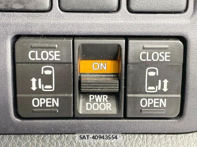 Toyota NOAH 2014-07 8074927-7