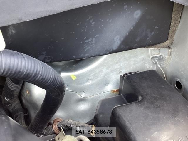 Toyota NOAH 2003-07 8100859-10