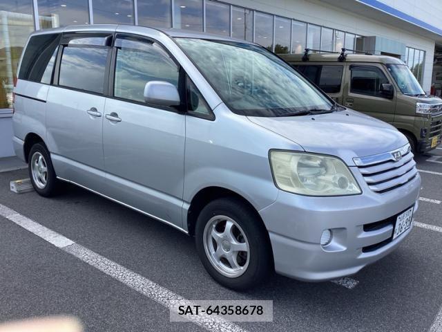 Toyota NOAH 2003-07 8100859-3