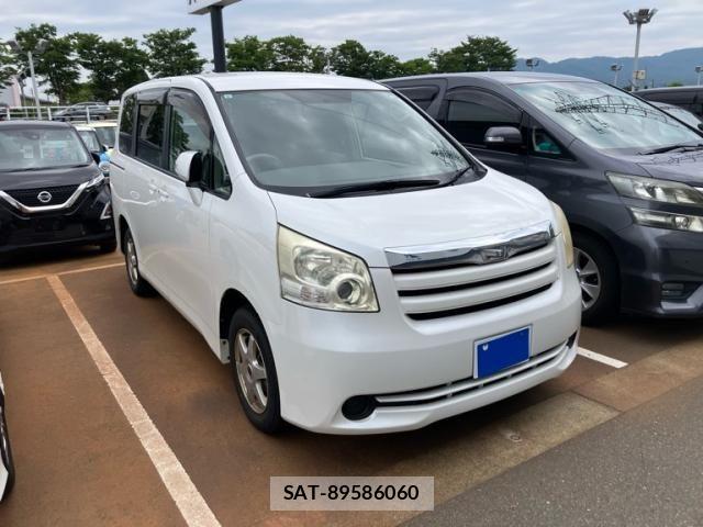 Toyota NOAH 2007-09 8100861-0
