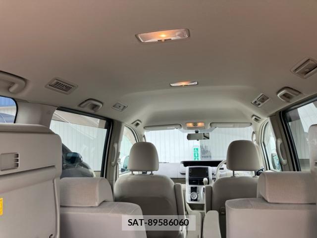 Toyota NOAH 2007-09 8100861-14