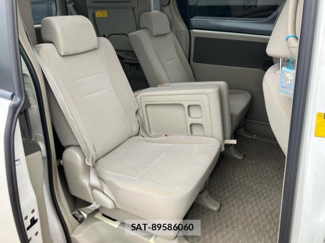 Toyota NOAH 2007-09 8100861-17