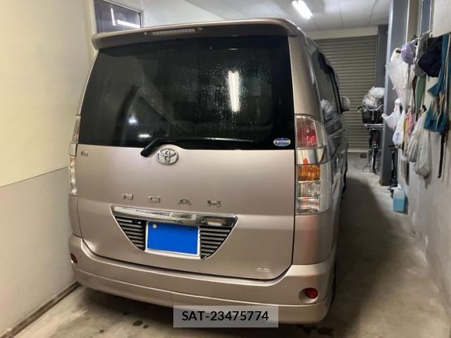 Toyota NOAH 2003-03 8100860-3