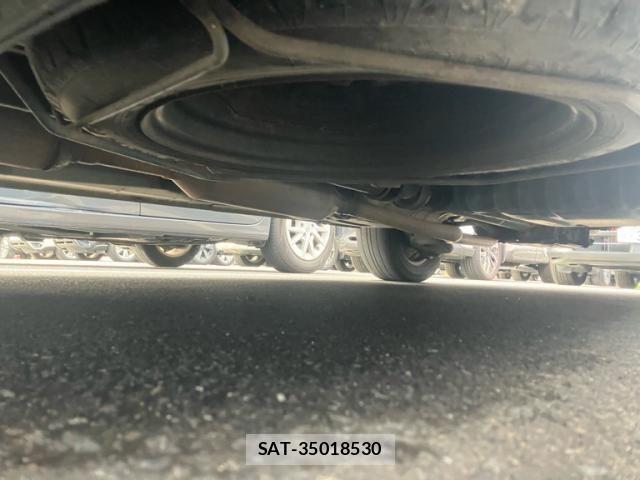 Toyota NOAH 2007-08 8131642-11