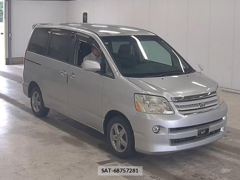 Toyota NOAH 2007-06 8120436-0