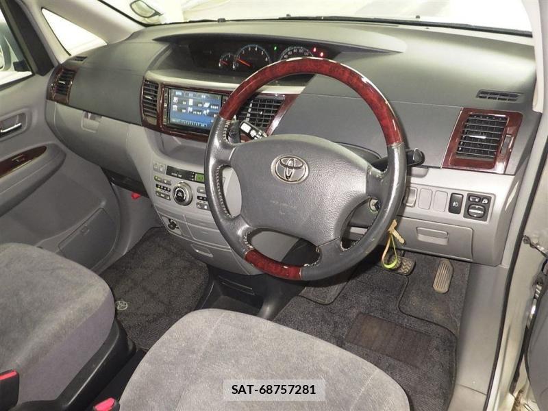 Toyota NOAH 2007-06 8120436-4