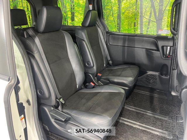 Toyota NOAH 2019-01 8146319-10