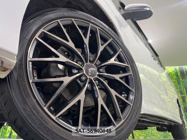 Toyota NOAH 2019-01 8146319-15