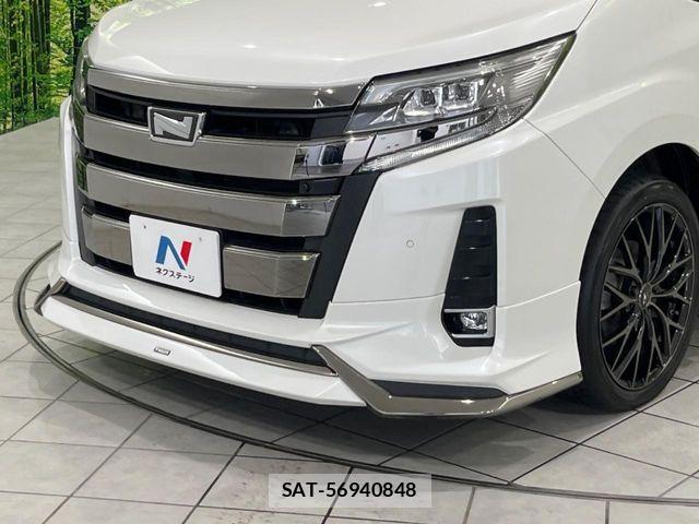 Toyota NOAH 2019-01 8146319-3