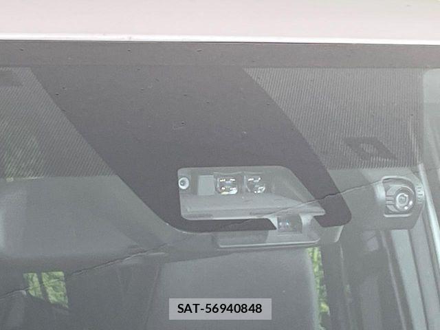 Toyota NOAH 2019-01 8146319-7
