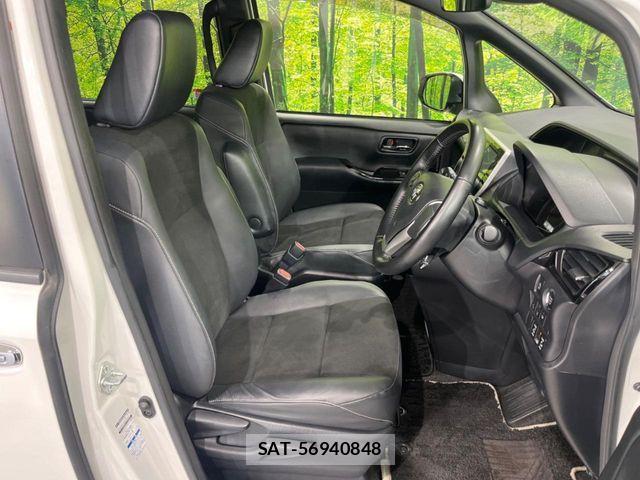 Toyota NOAH 2019-01 8146319-8