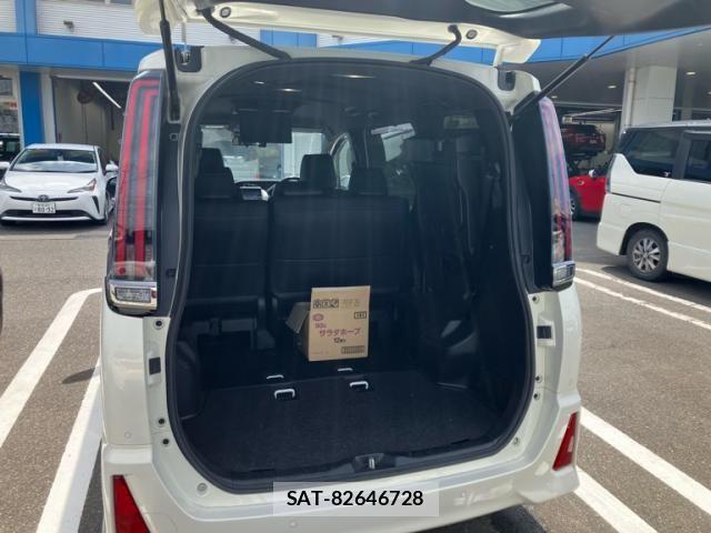 Toyota NOAH 2021-06 8158916-20