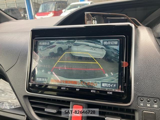 Toyota NOAH 2021-06 8158916-23