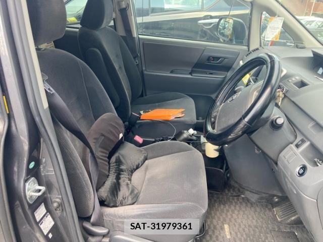 Toyota NOAH 2009-11 8158915-9