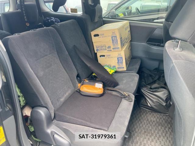 Toyota NOAH 2009-11 8158915-10