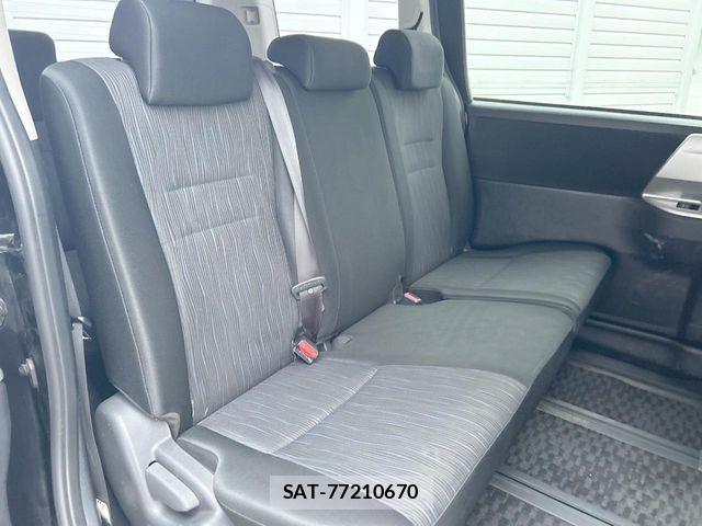 Toyota NOAH 2012-06 8209177-10