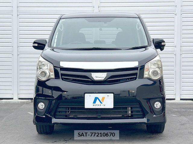 Toyota NOAH 2012-06 8209177-14