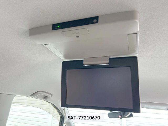 Toyota NOAH 2012-06 8209177-3