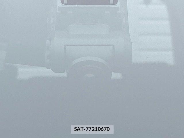 Toyota NOAH 2012-06 8209177-6