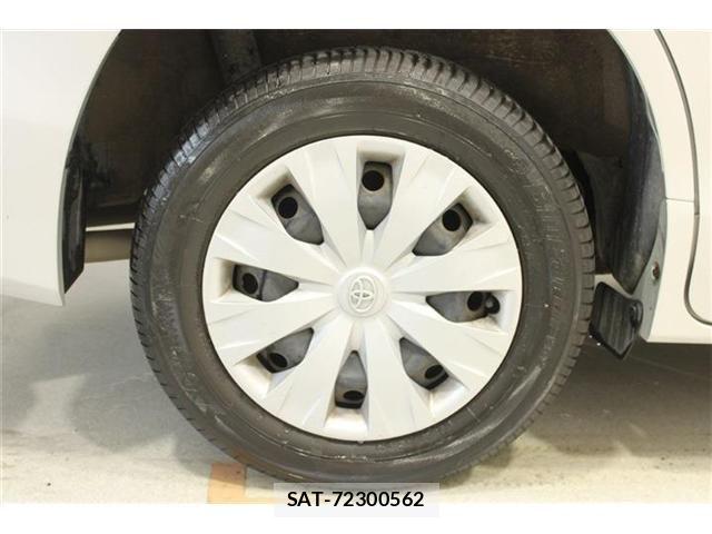 Toyota NOAH 2019-04 8209174-23