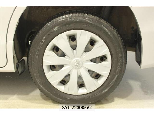 Toyota NOAH 2019-04 8209174-24