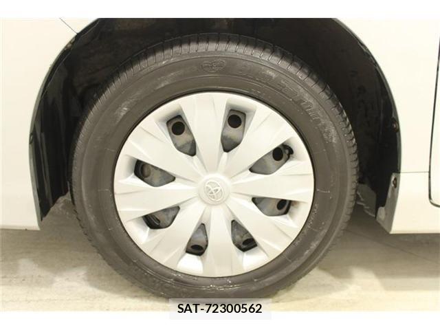 Toyota NOAH 2019-04 8209174-25