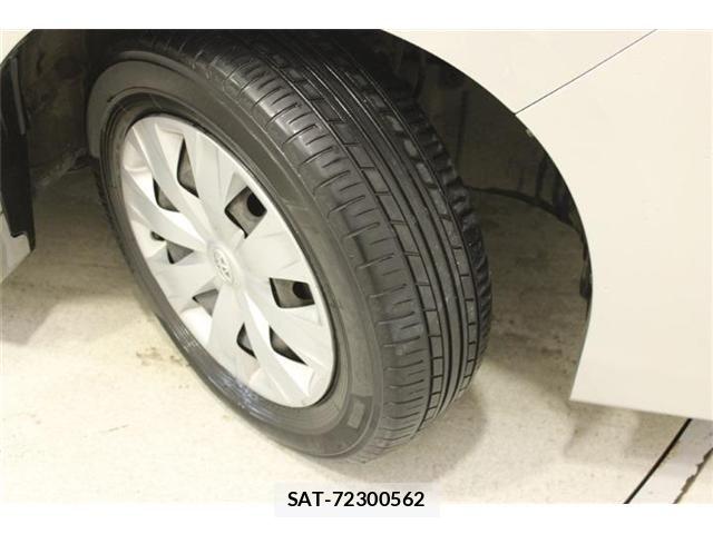 Toyota NOAH 2019-04 8209174-28