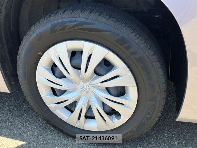 Toyota NOAH 2023-07 8209170-19