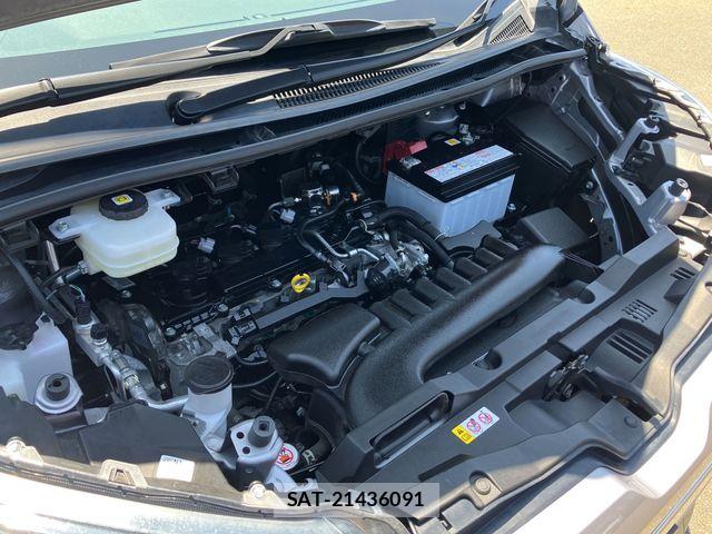 Toyota NOAH 2023-07 8209170-4