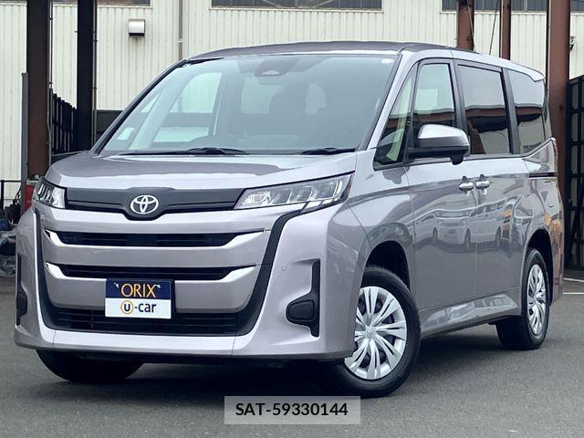 Toyota NOAH 2023-08 8209169-0