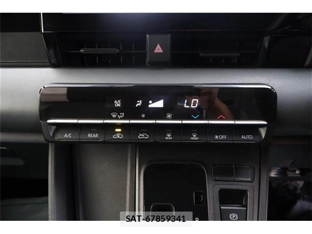 Toyota NOAH 2022-11 8209166-28