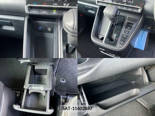 Toyota NOAH 2023-07 8209173-10