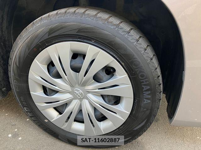 Toyota NOAH 2023-07 8209173-16