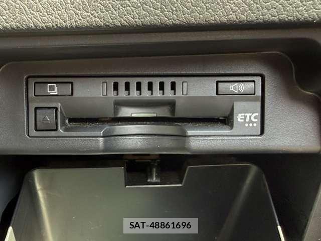 Toyota NOAH 2011-06 8209176-9