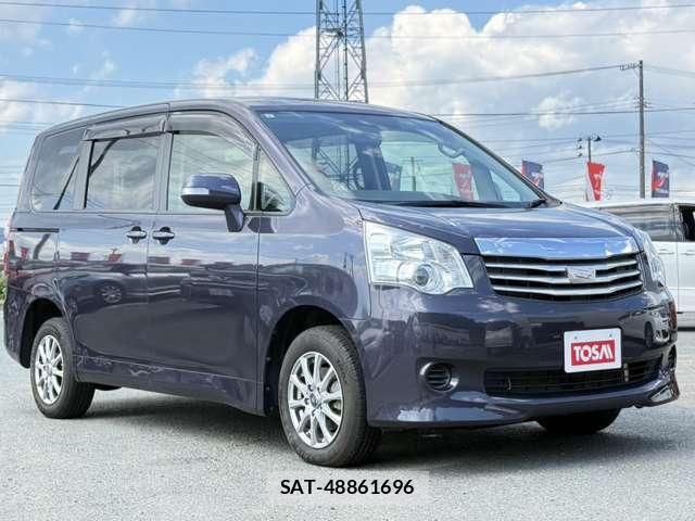 Toyota NOAH 2011-06 8209176-19