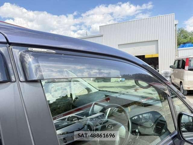 Toyota NOAH 2011-06 8209176-27