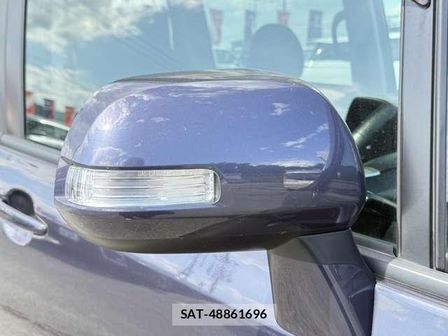 Toyota NOAH 2011-06 8209176-28